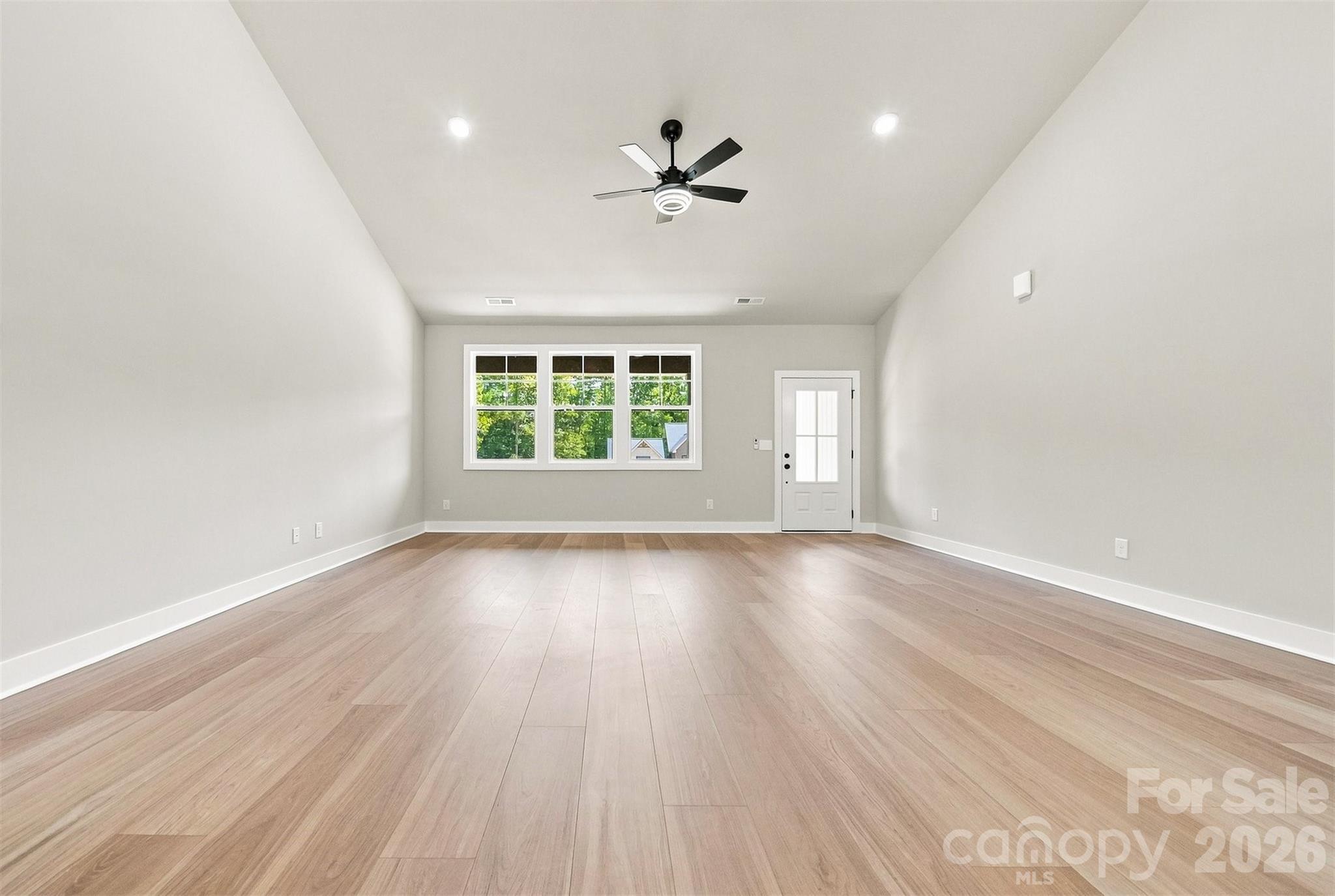2435 Kimberly Avenue — Morganton