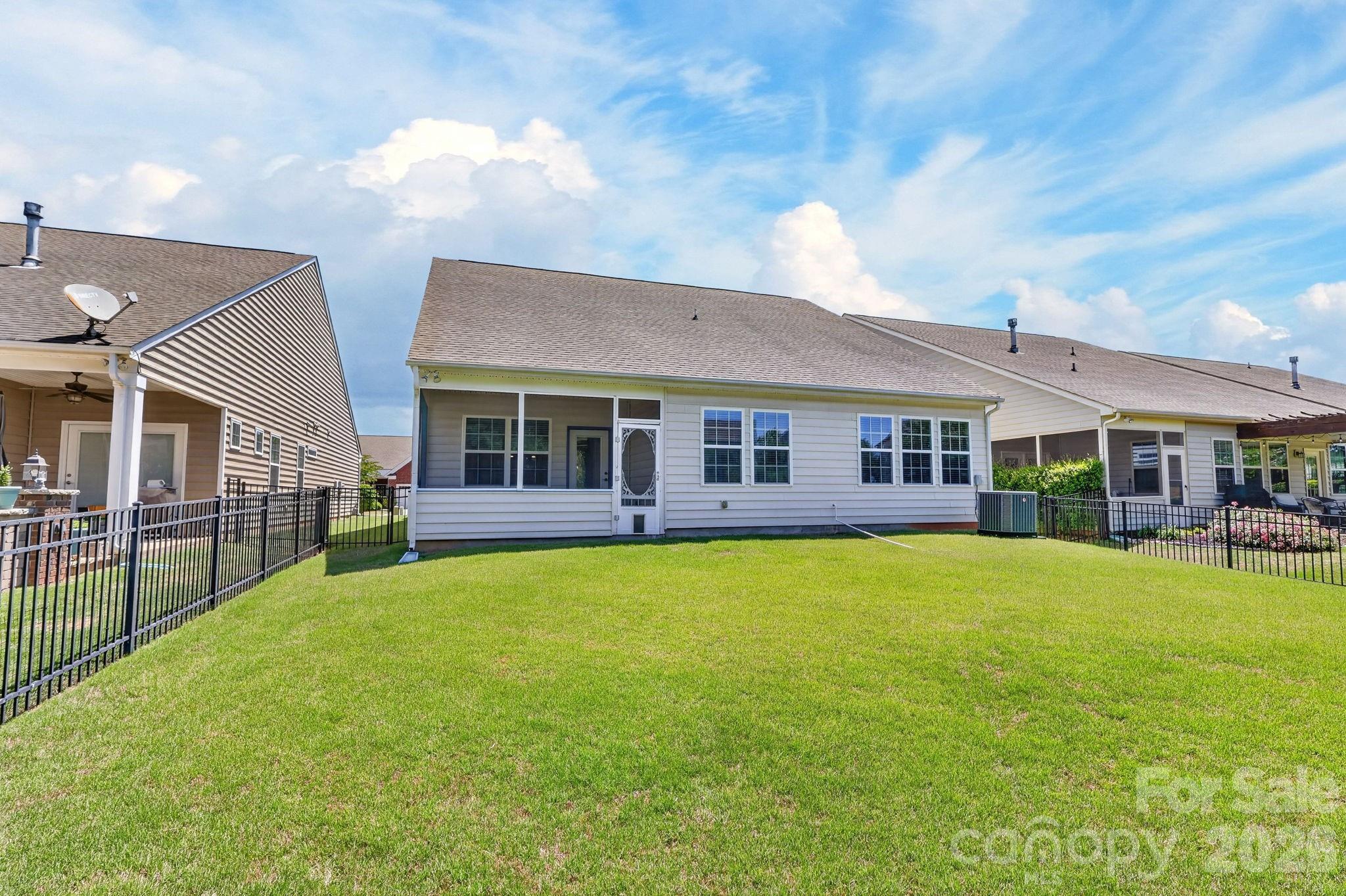 418 Brier Knob Drive — Fort Mill