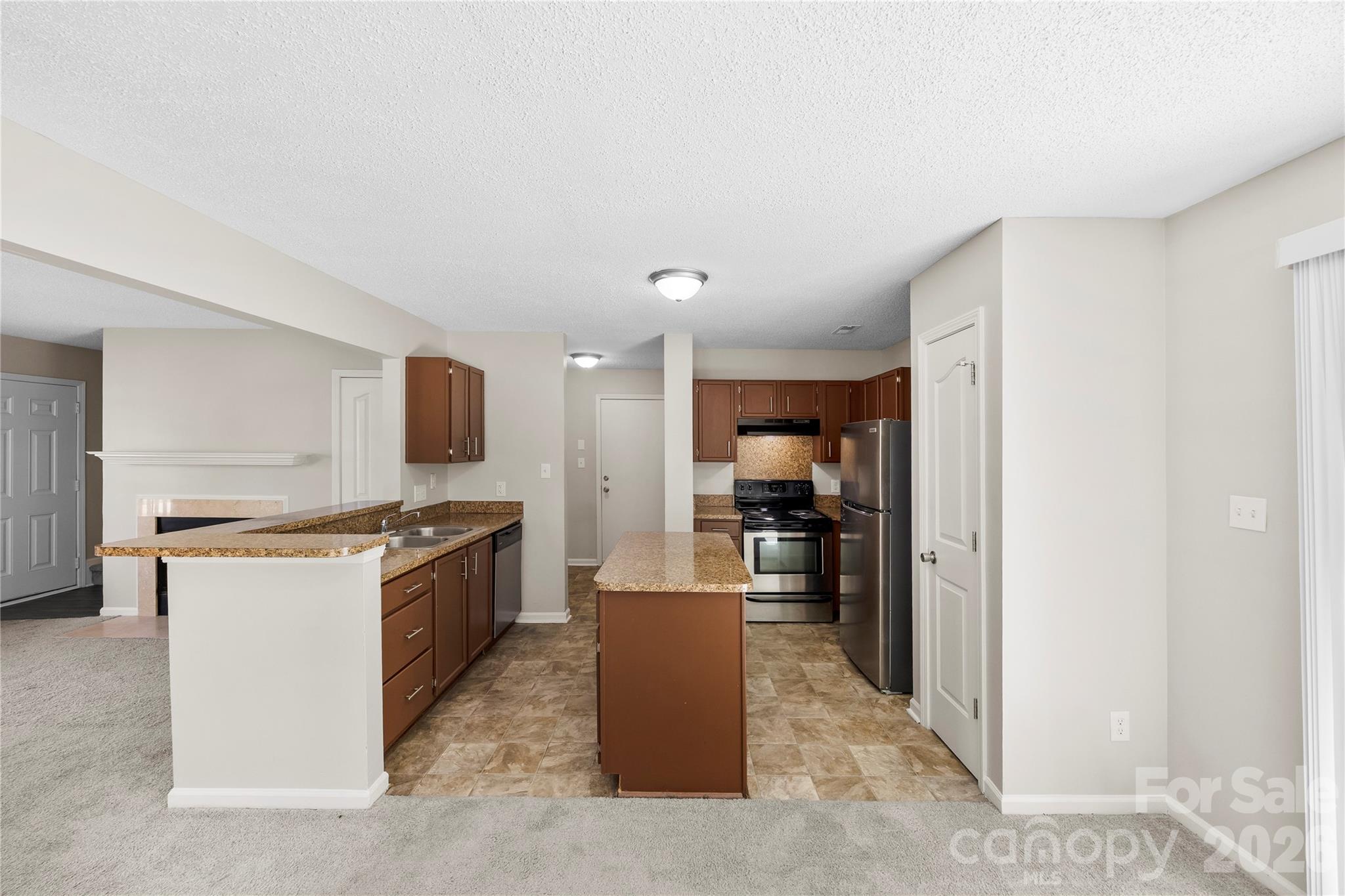 9713 Aviary Hill Way — Charlotte