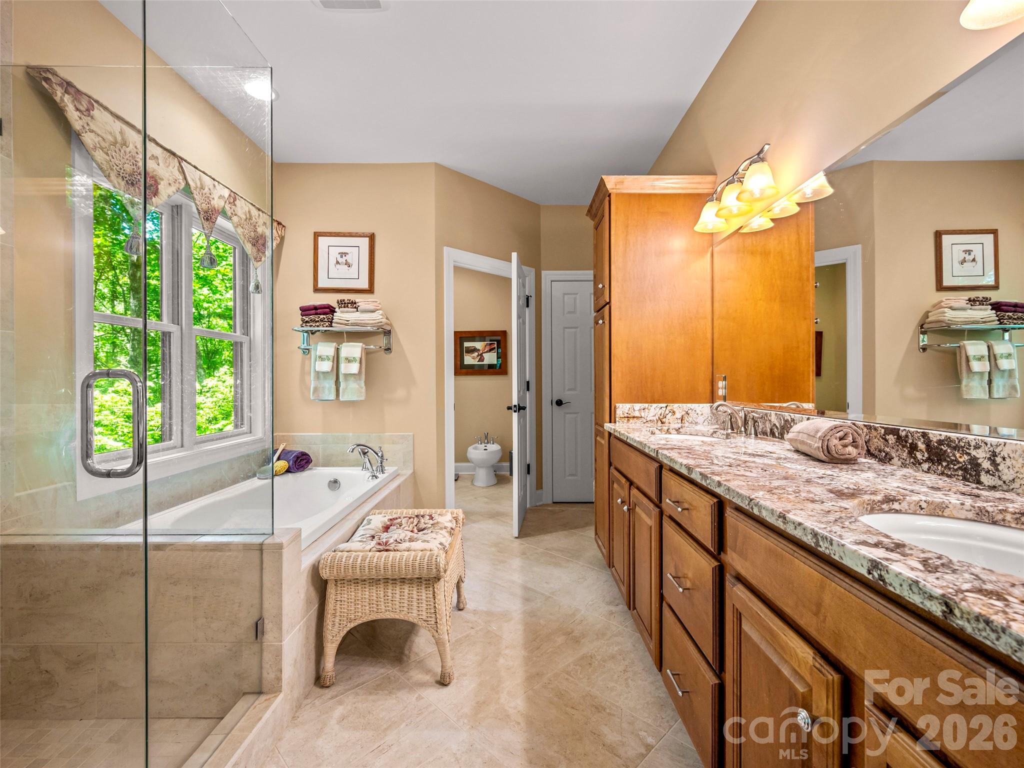 100 Falls Summit Road — Hendersonville