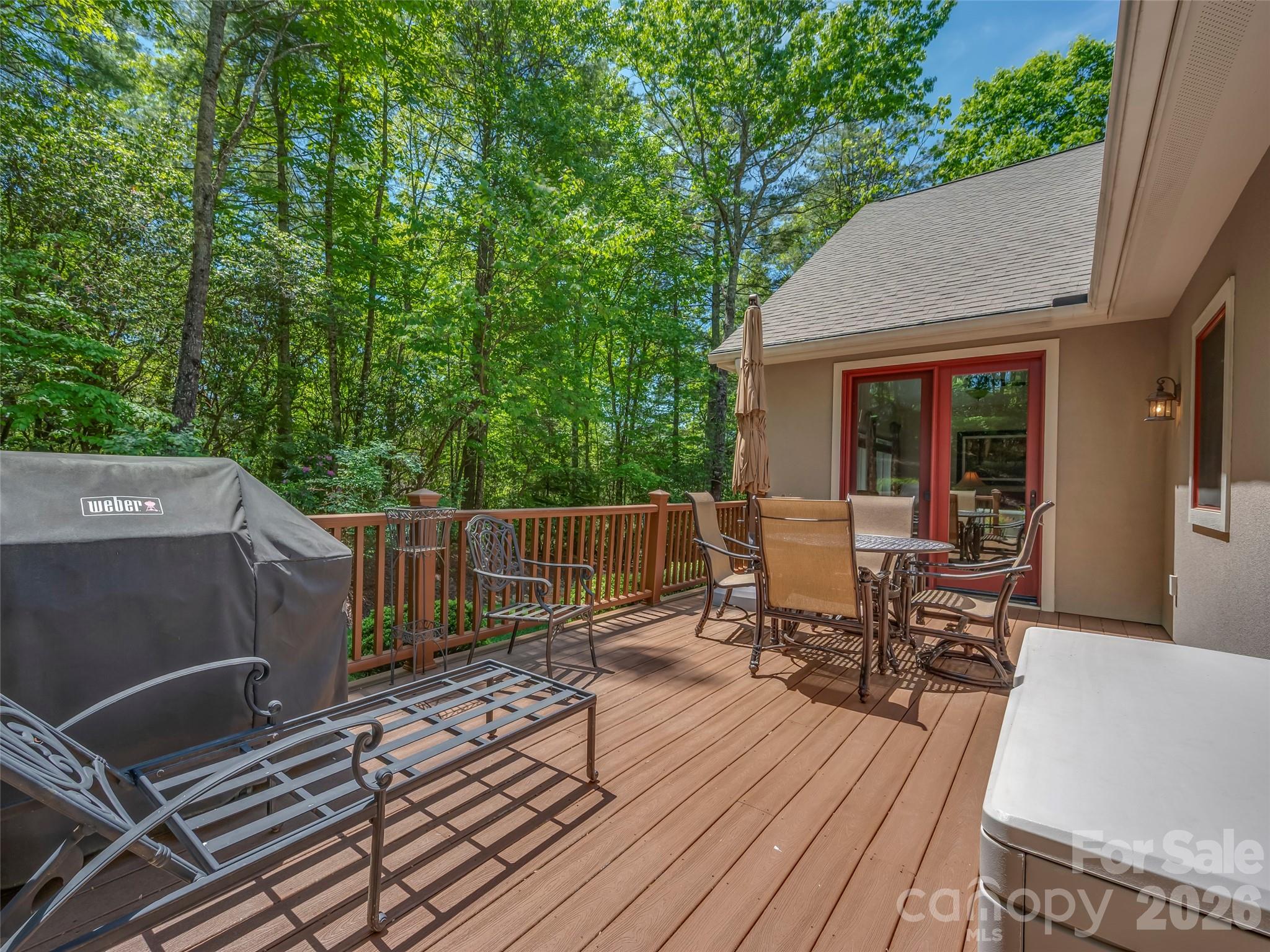 100 Falls Summit Road — Hendersonville