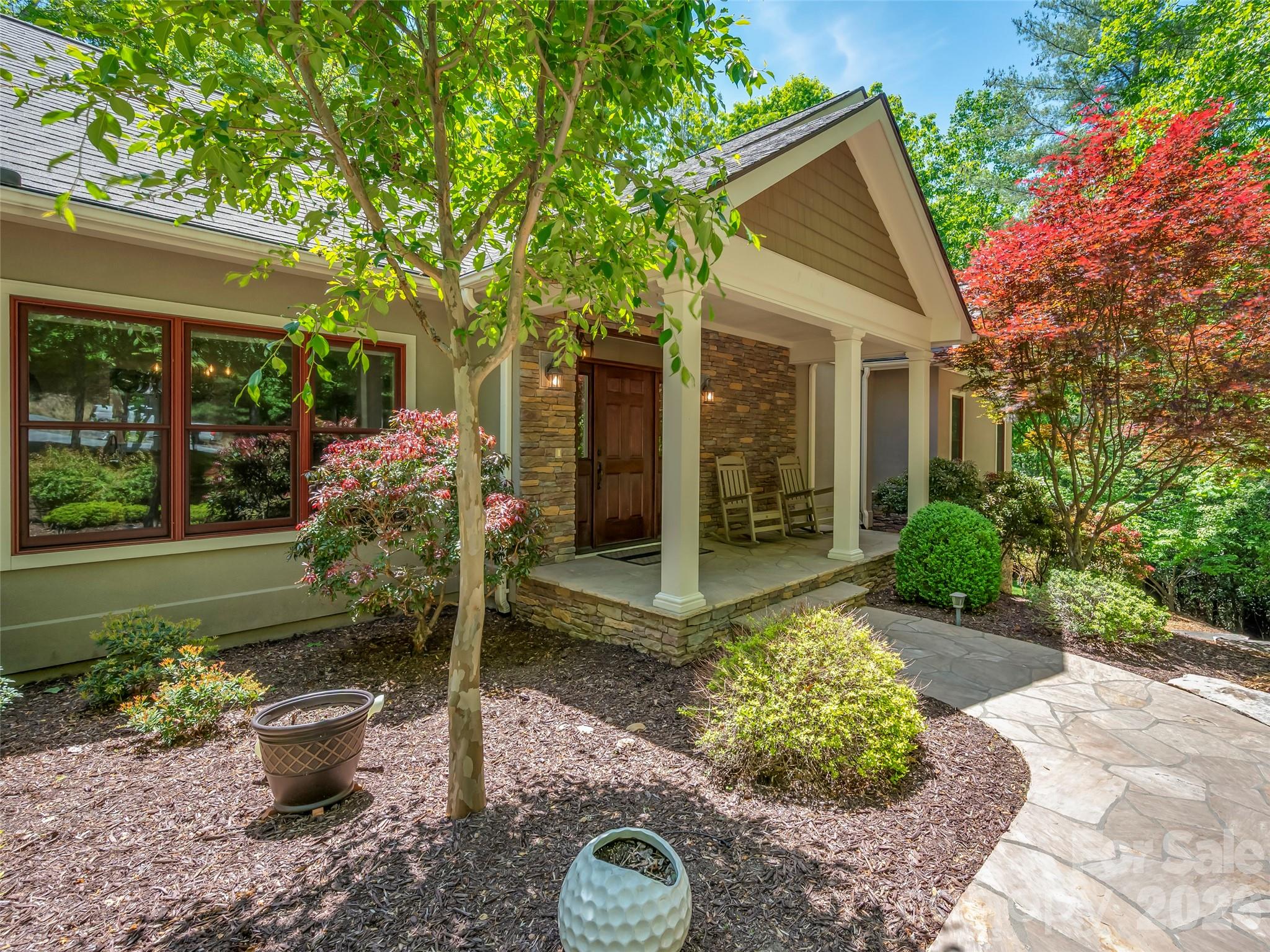 100 Falls Summit Road — Hendersonville