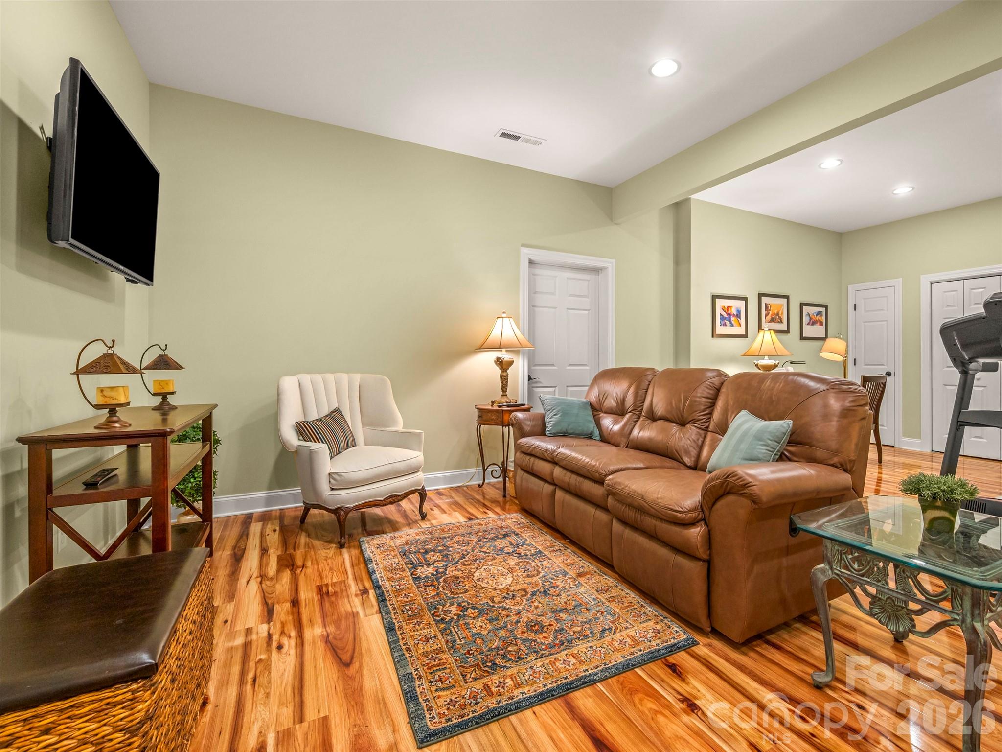 100 Falls Summit Road — Hendersonville