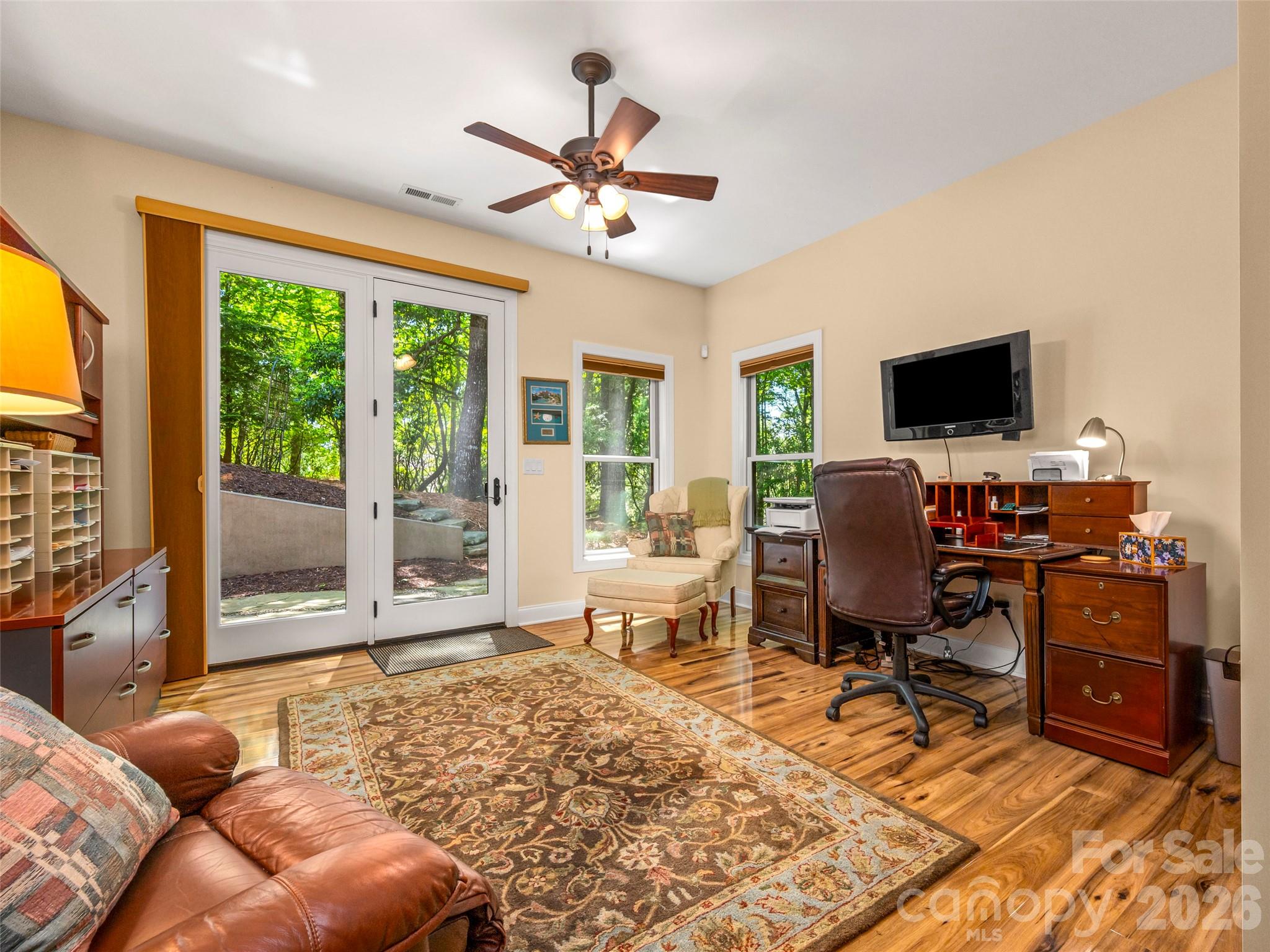 100 Falls Summit Road — Hendersonville