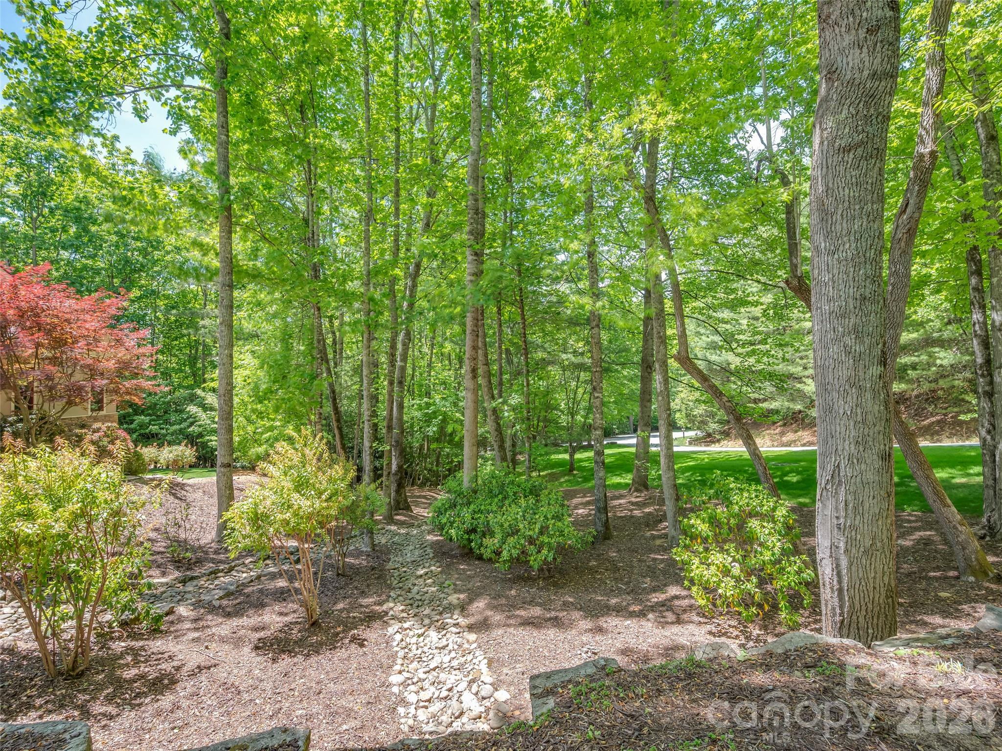 100 Falls Summit Road — Hendersonville