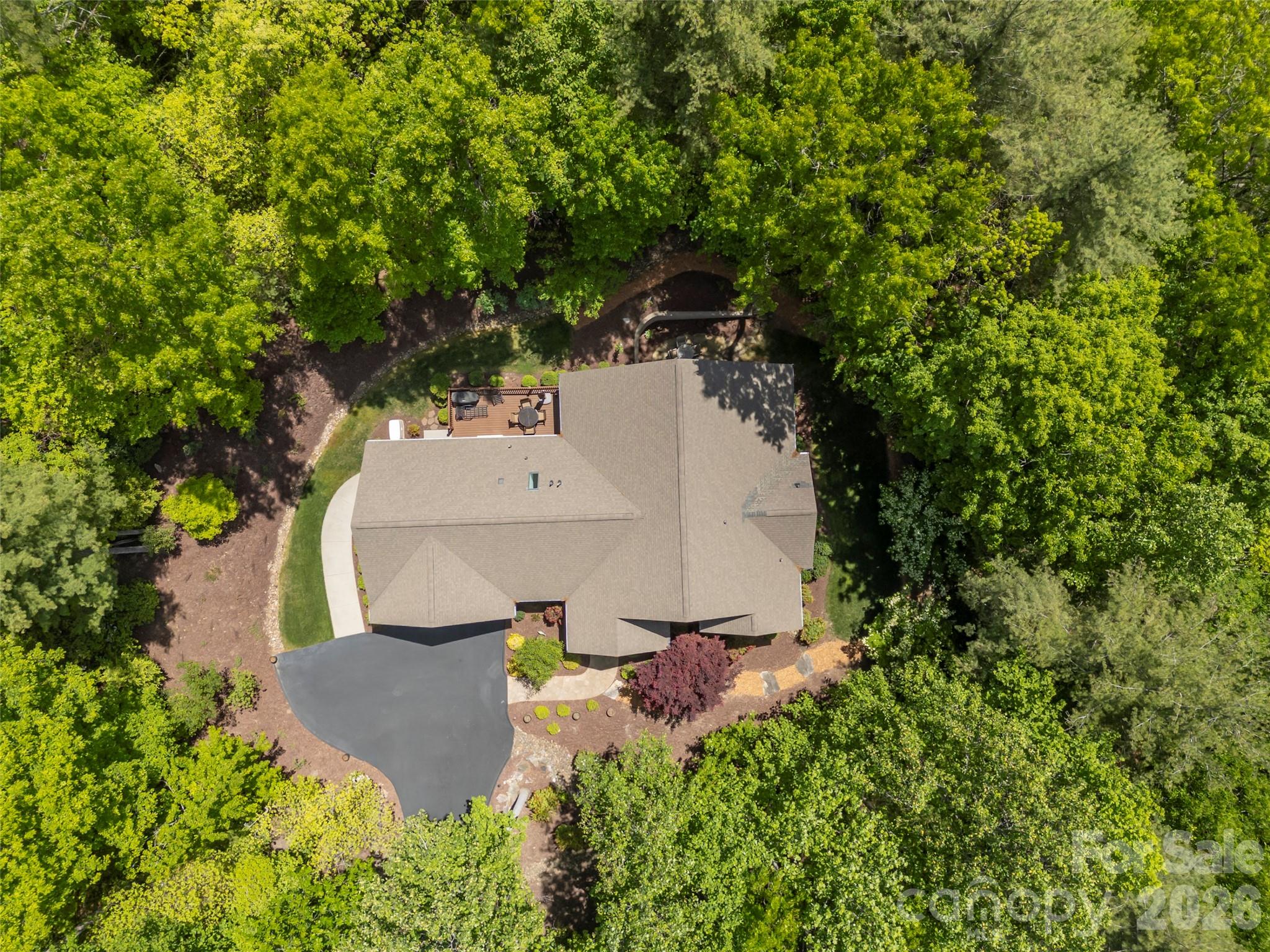 100 Falls Summit Road — Hendersonville