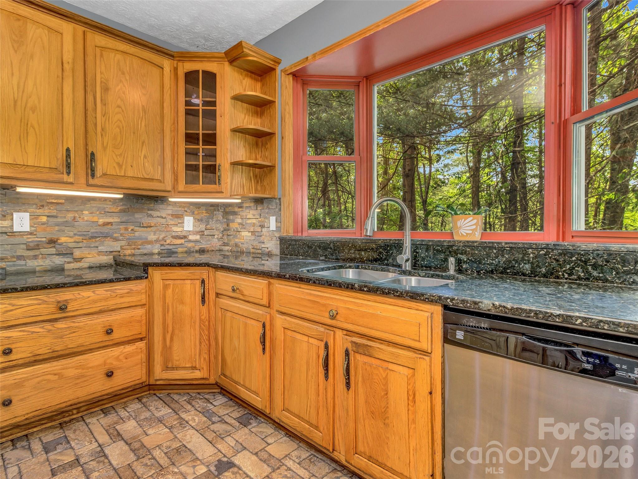287 Shady Creek Lane — Hendersonville