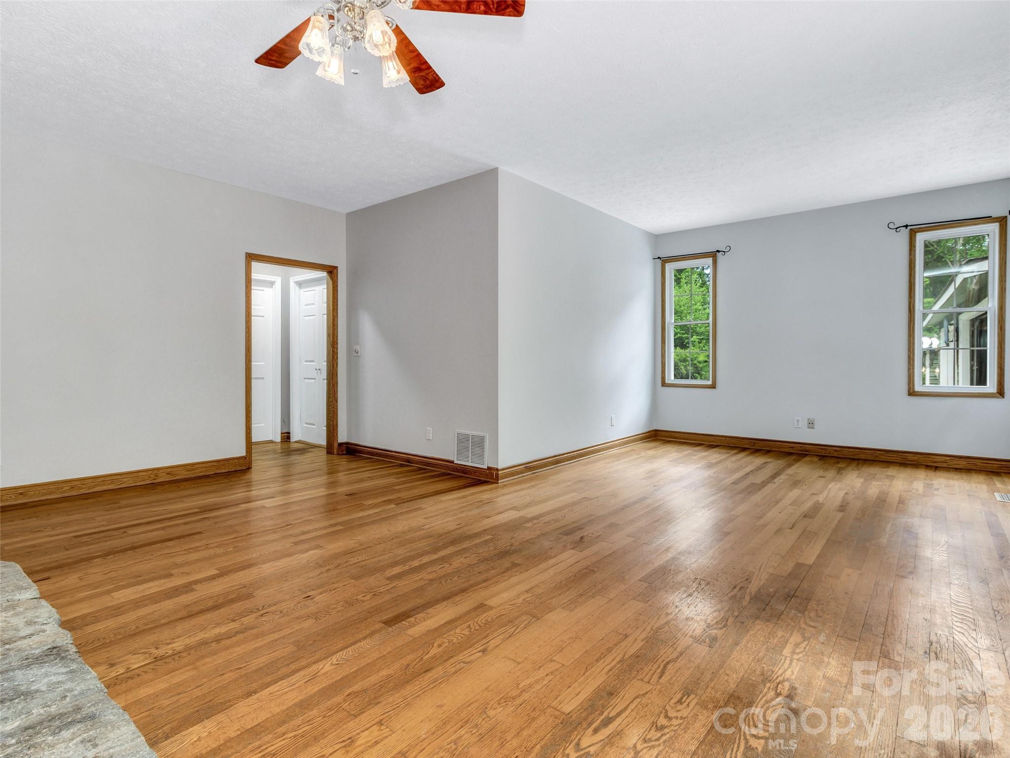 287 Shady Creek Lane — Hendersonville