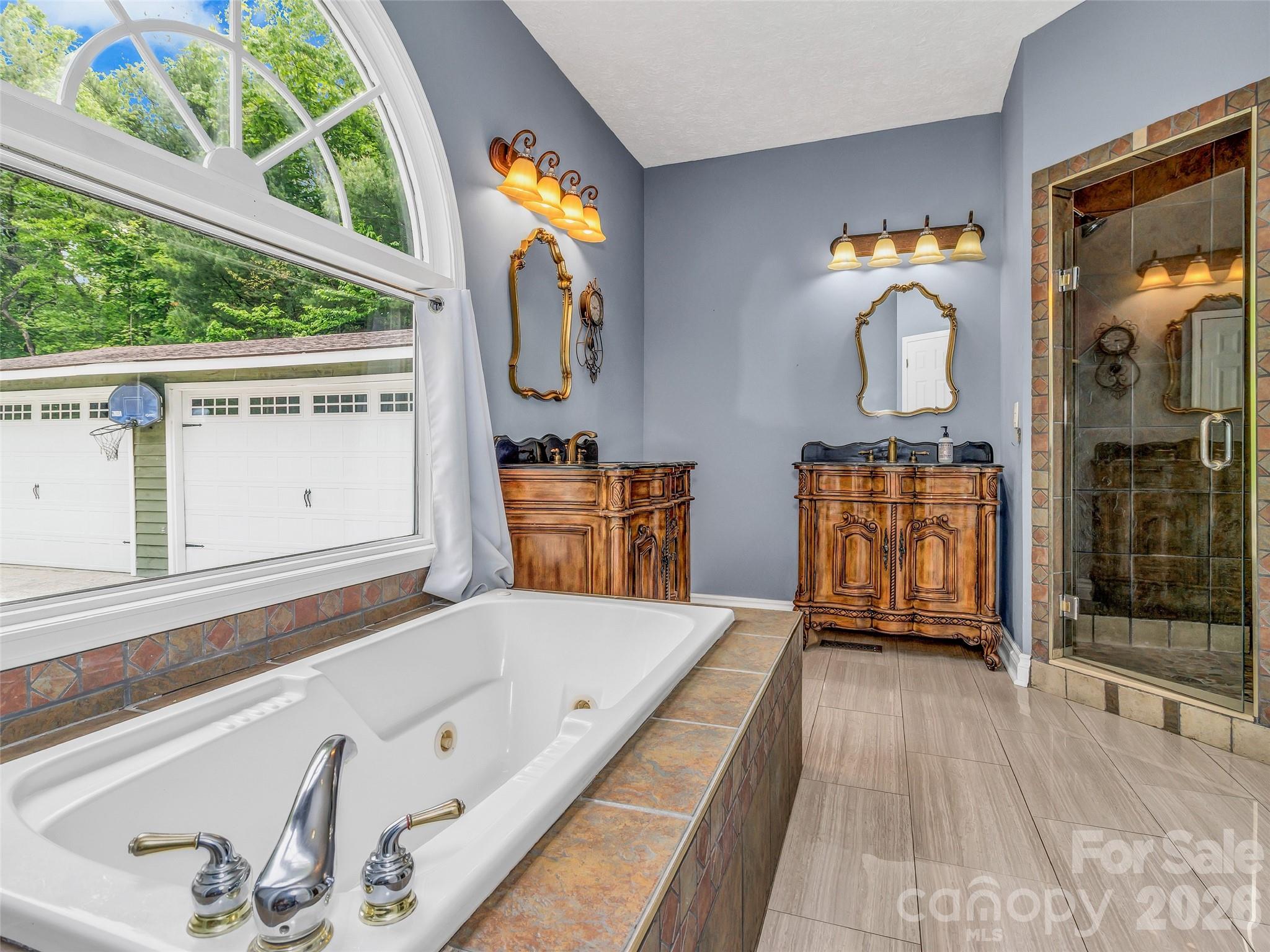 287 Shady Creek Lane — Hendersonville