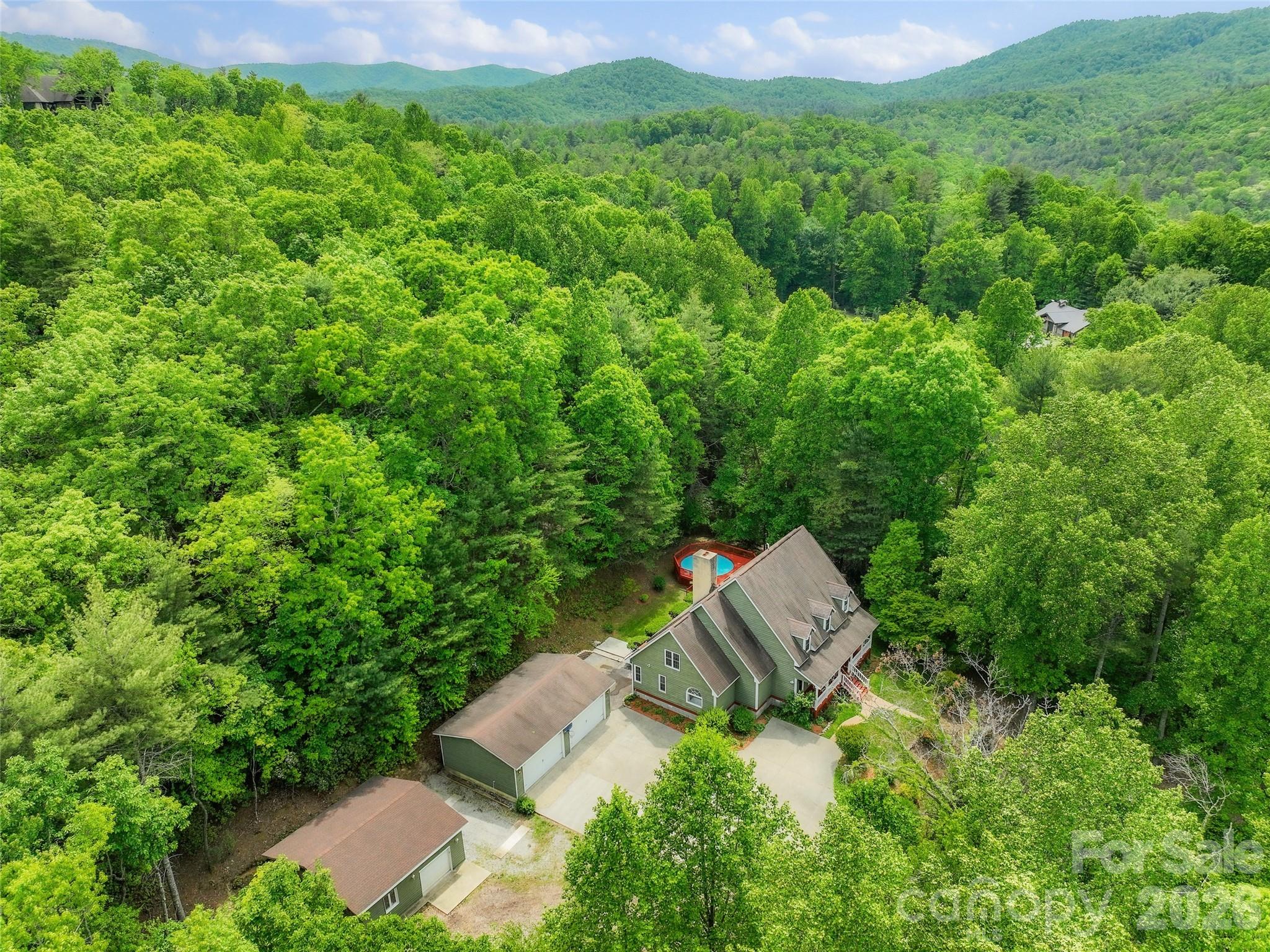 287 Shady Creek Lane — Hendersonville