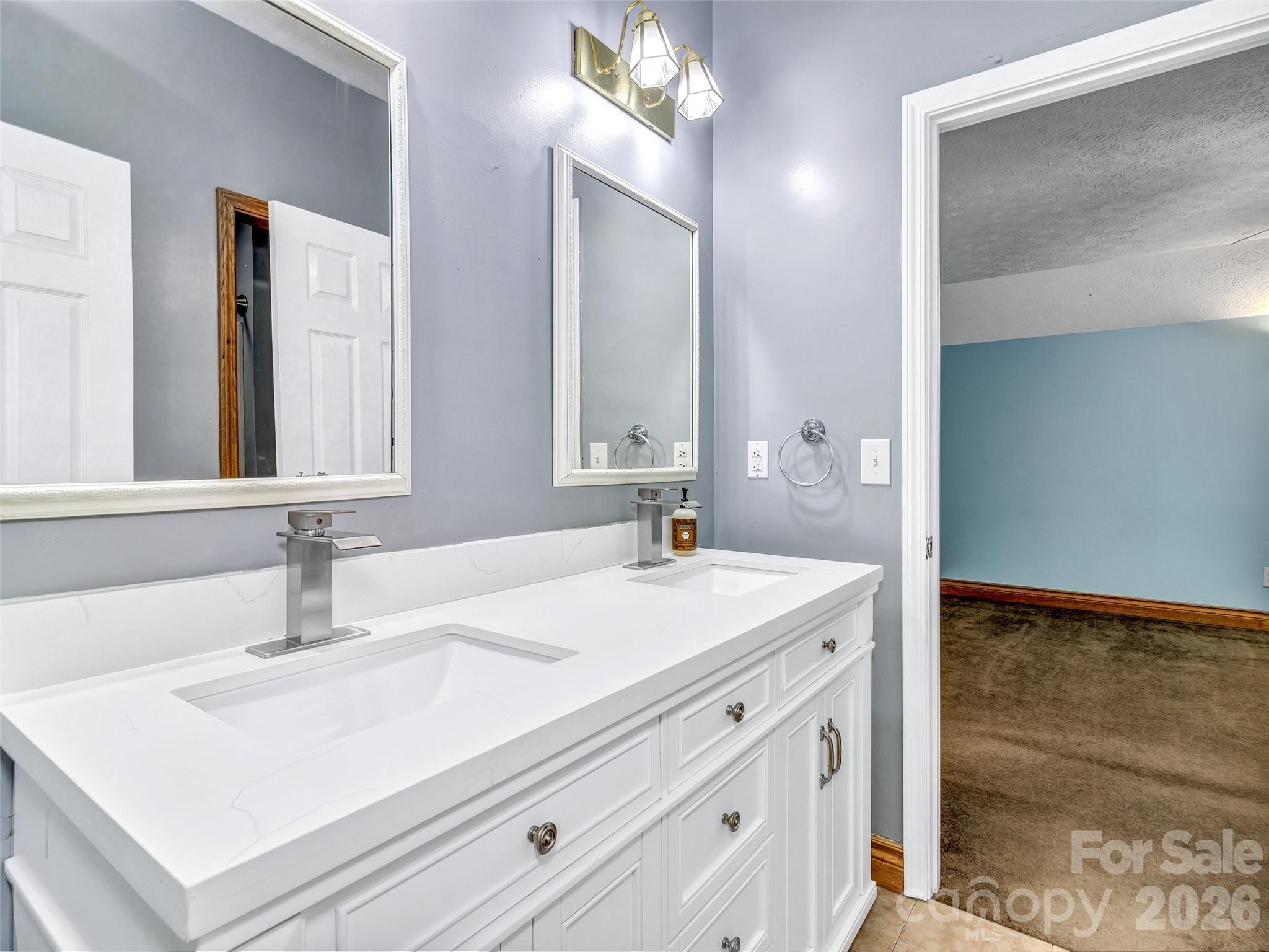 287 Shady Creek Lane — Hendersonville