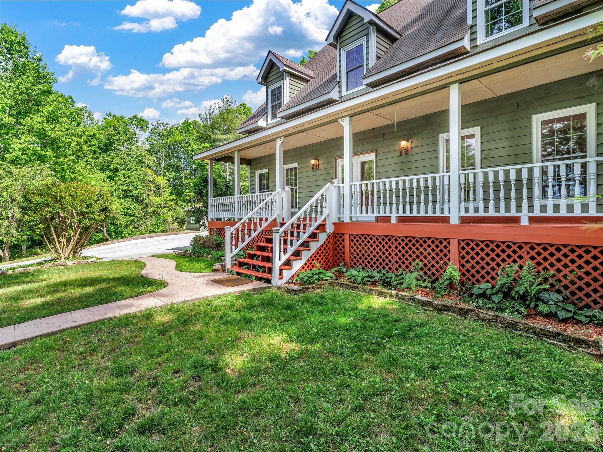 287 Shady Creek Lane — Hendersonville