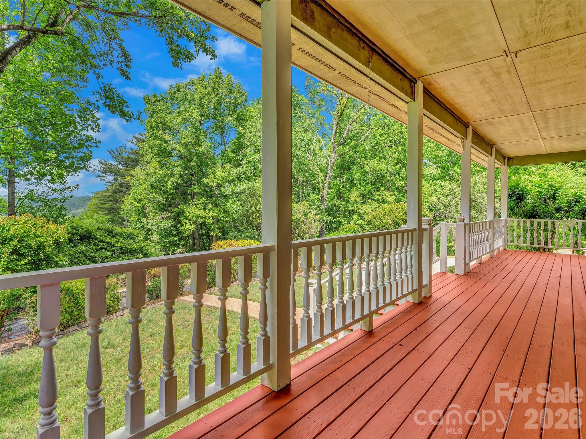 287 Shady Creek Lane — Hendersonville