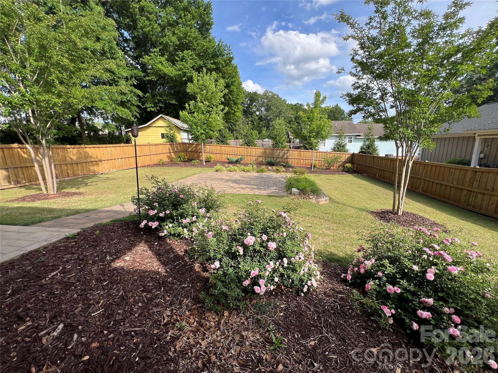 162 Red Oak Drive — Forest City