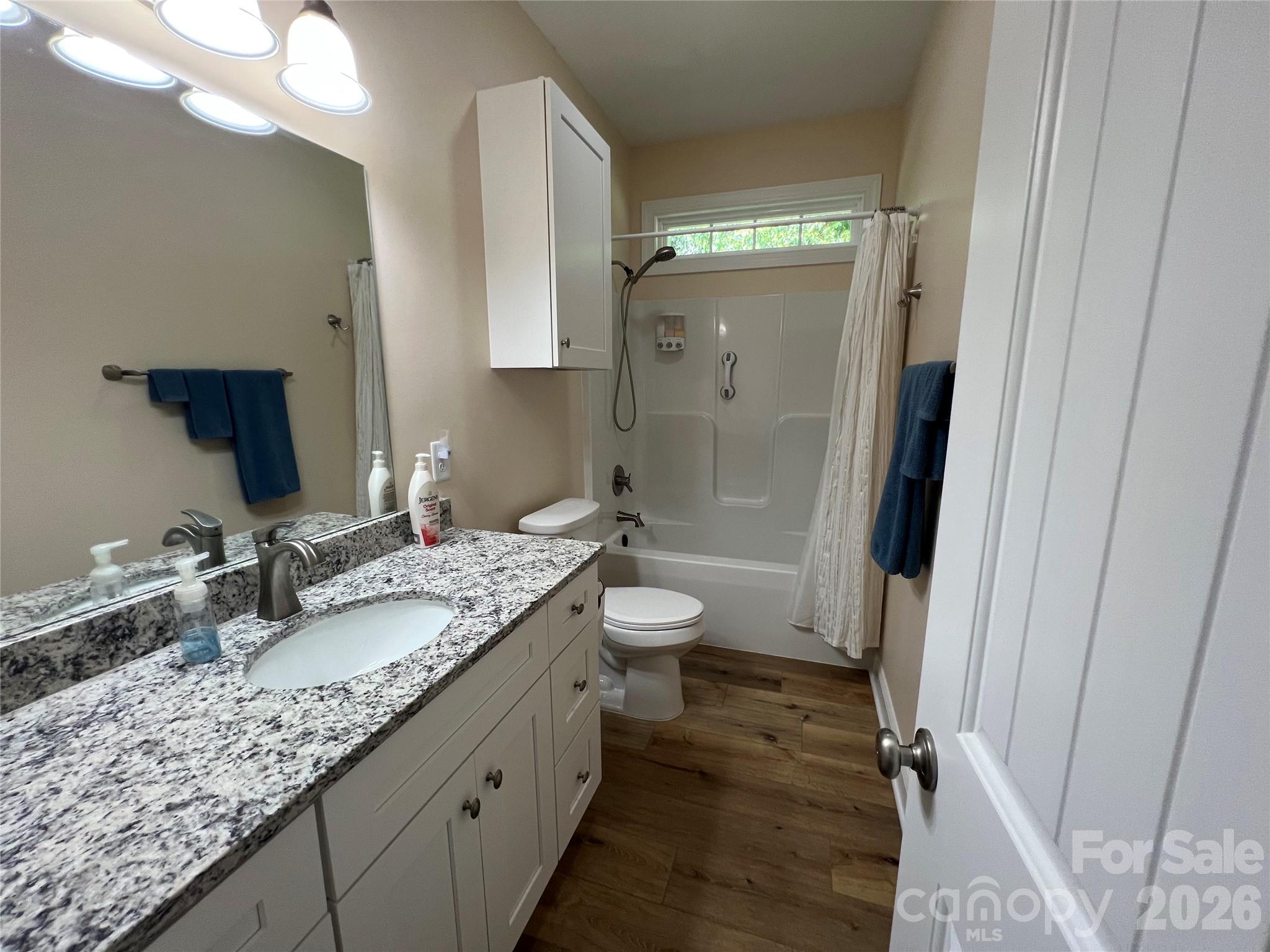 162 Red Oak Drive — Forest City