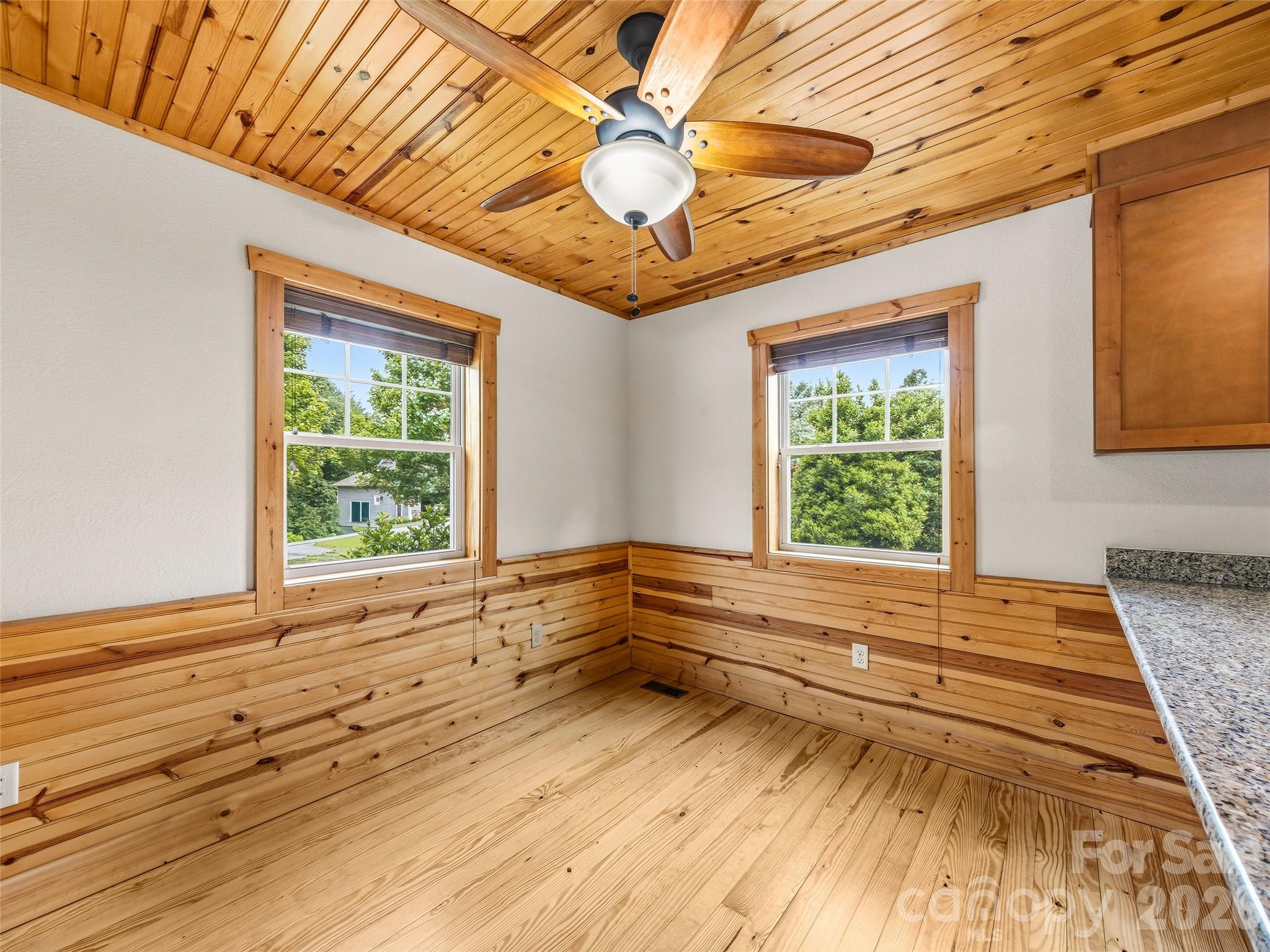 235 Hidden Knoll Drive — Hendersonville