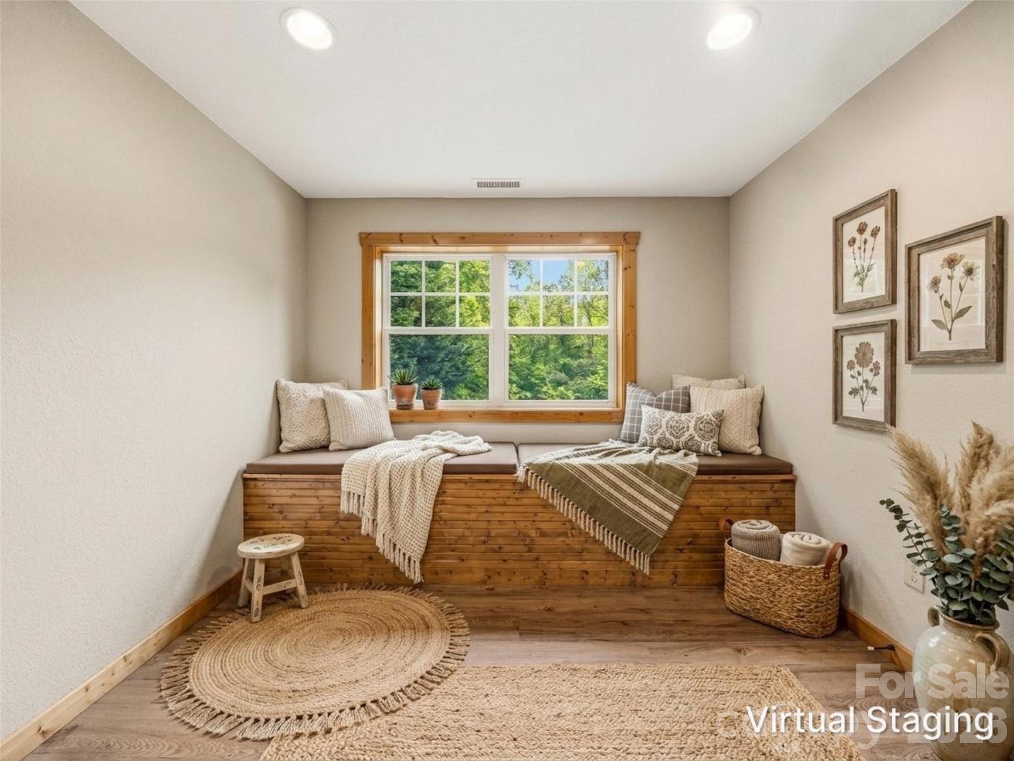 235 Hidden Knoll Drive — Hendersonville