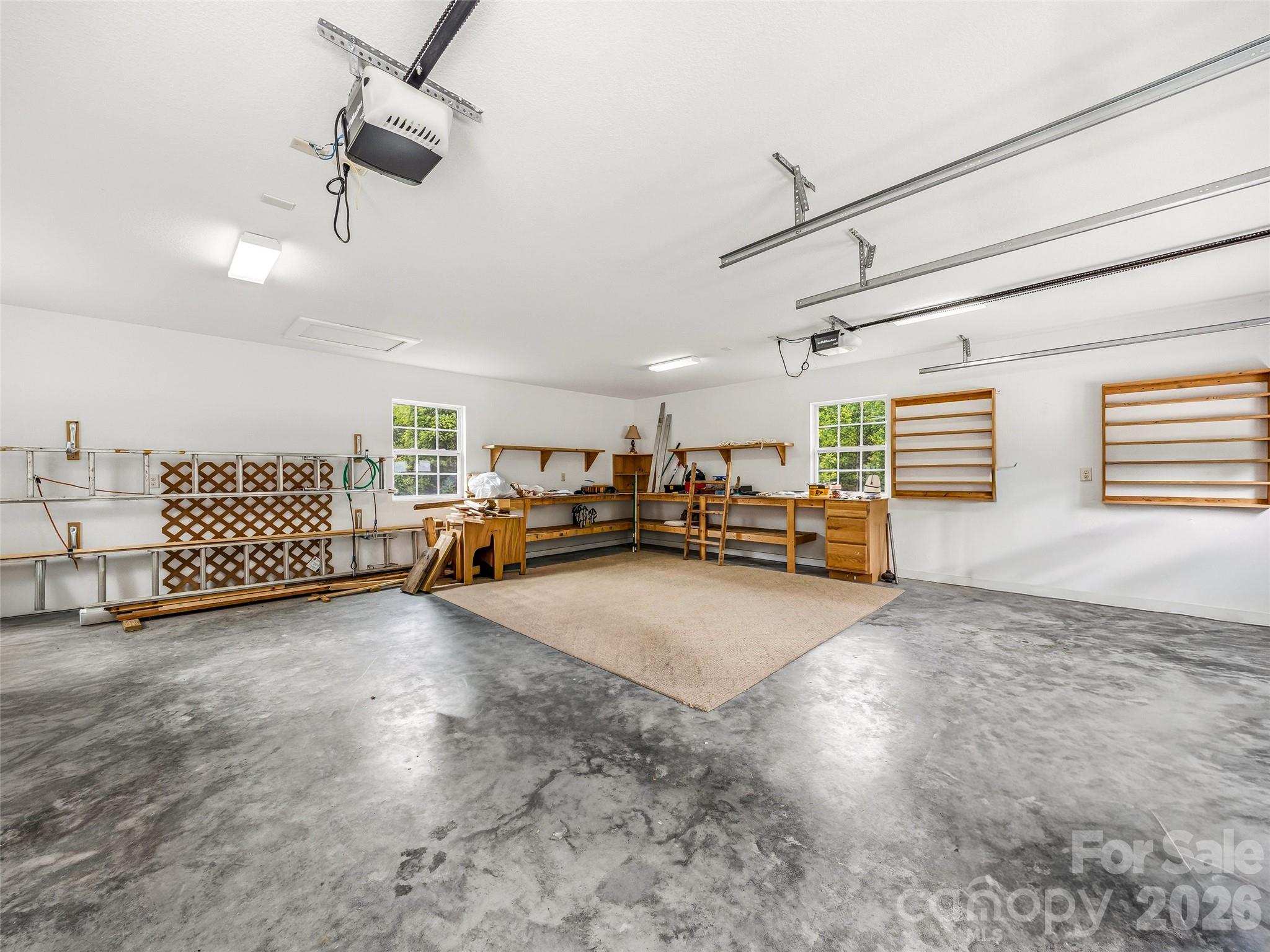 235 Hidden Knoll Drive — Hendersonville