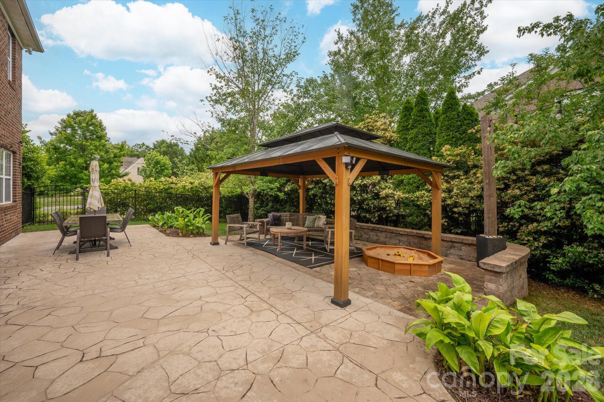 6512 Springs Mill Road — Charlotte