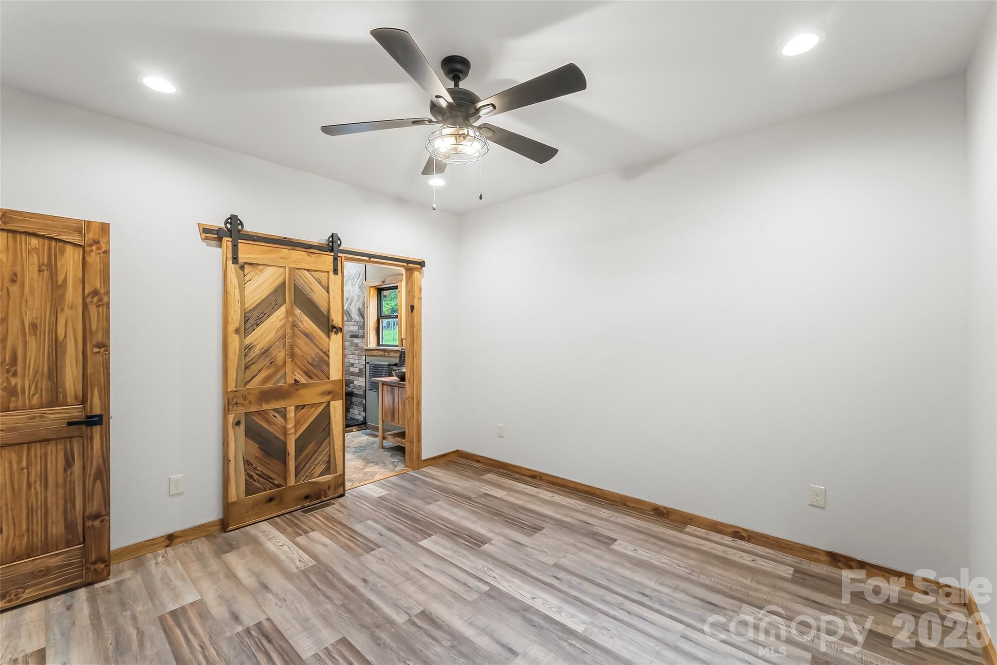 1737 Newfound Road — Leicester