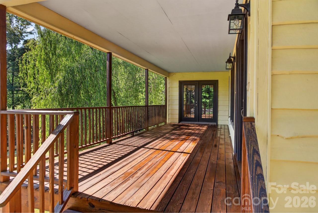 3205 Collinsville Road — Columbus