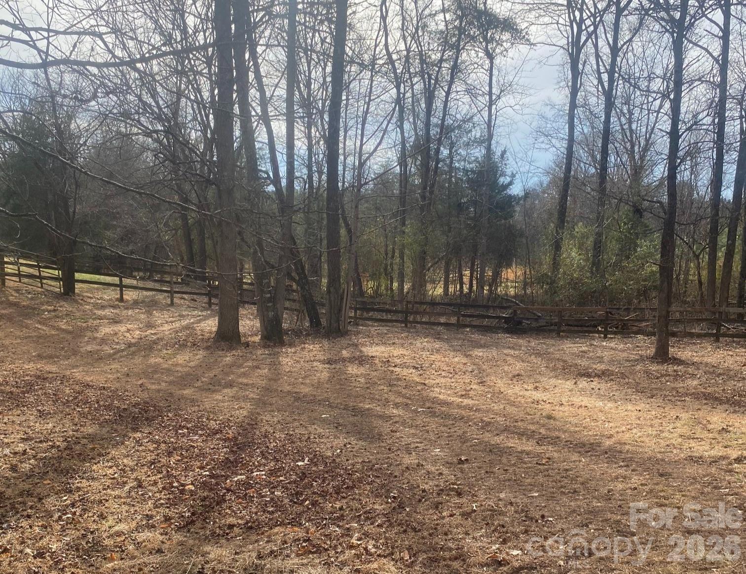 3205 Collinsville Road — Columbus