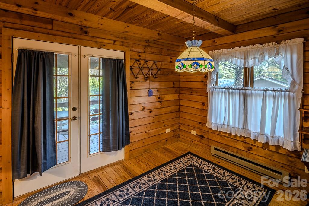 86 Hickory Lane — Newland