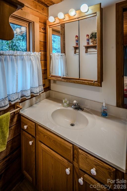 86 Hickory Lane — Newland