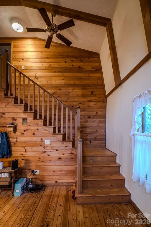 86 Hickory Lane — Newland