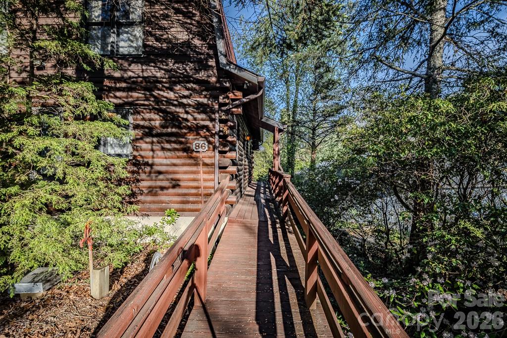 86 Hickory Lane — Newland