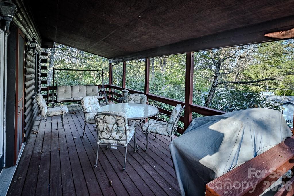 86 Hickory Lane — Newland