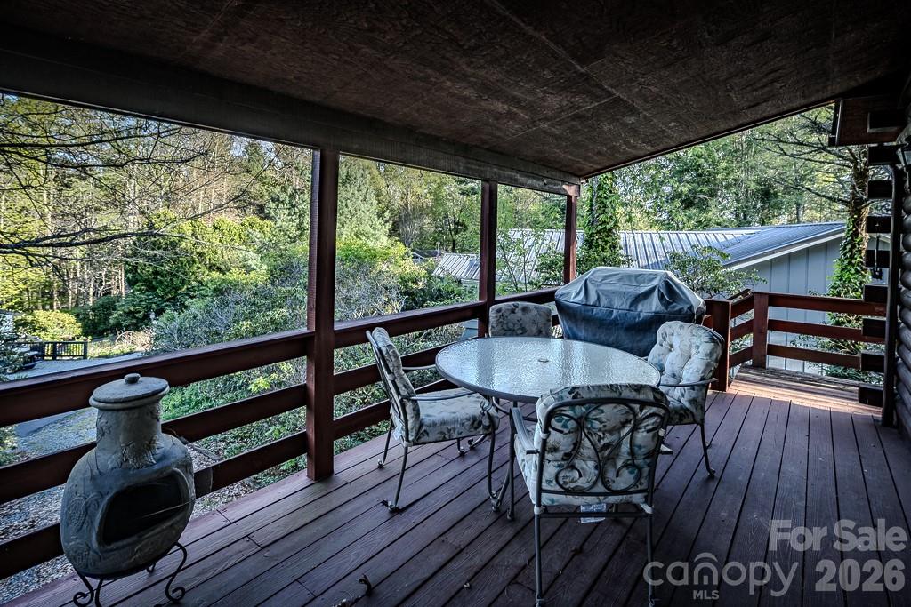 86 Hickory Lane — Newland