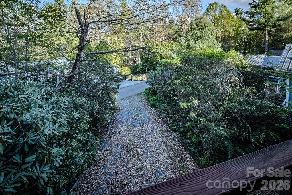 86 Hickory Lane — Newland