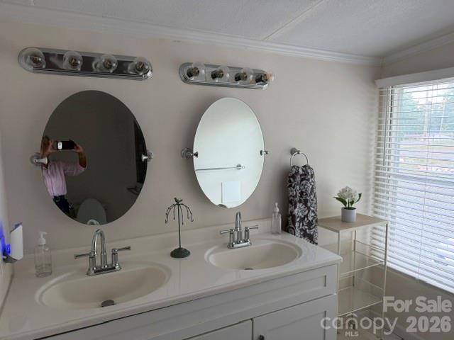744 Deer Park Road — Nebo