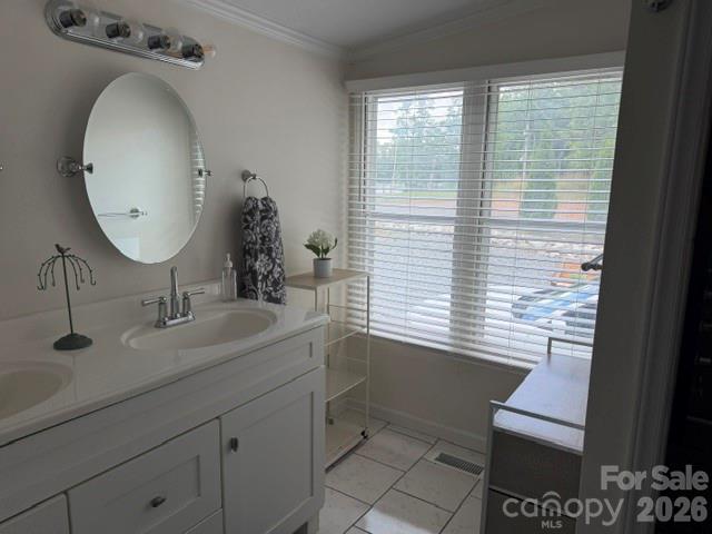 744 Deer Park Road — Nebo