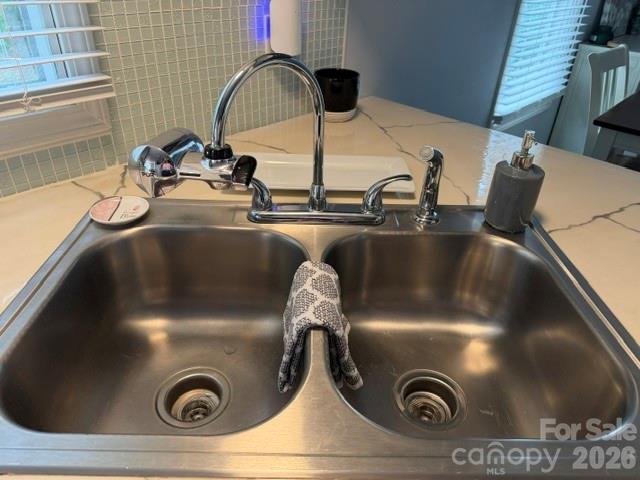 744 Deer Park Road — Nebo