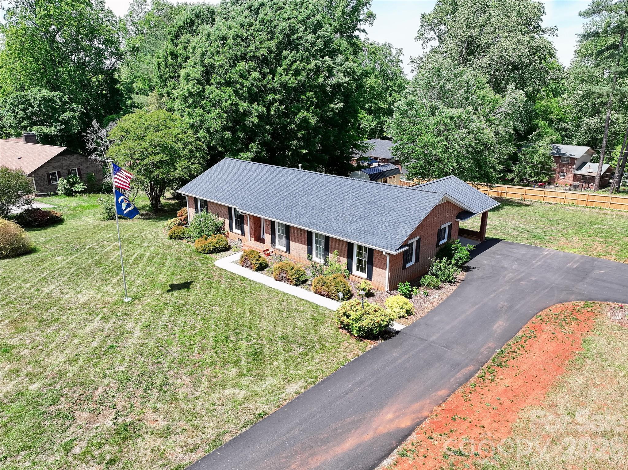 139 Woodhaven Lane — Mocksville