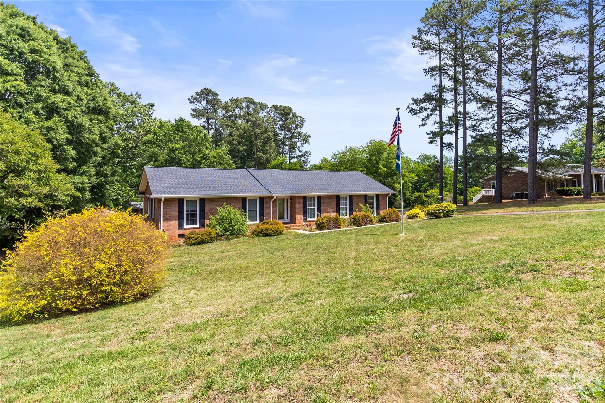 139 Woodhaven Lane — Mocksville