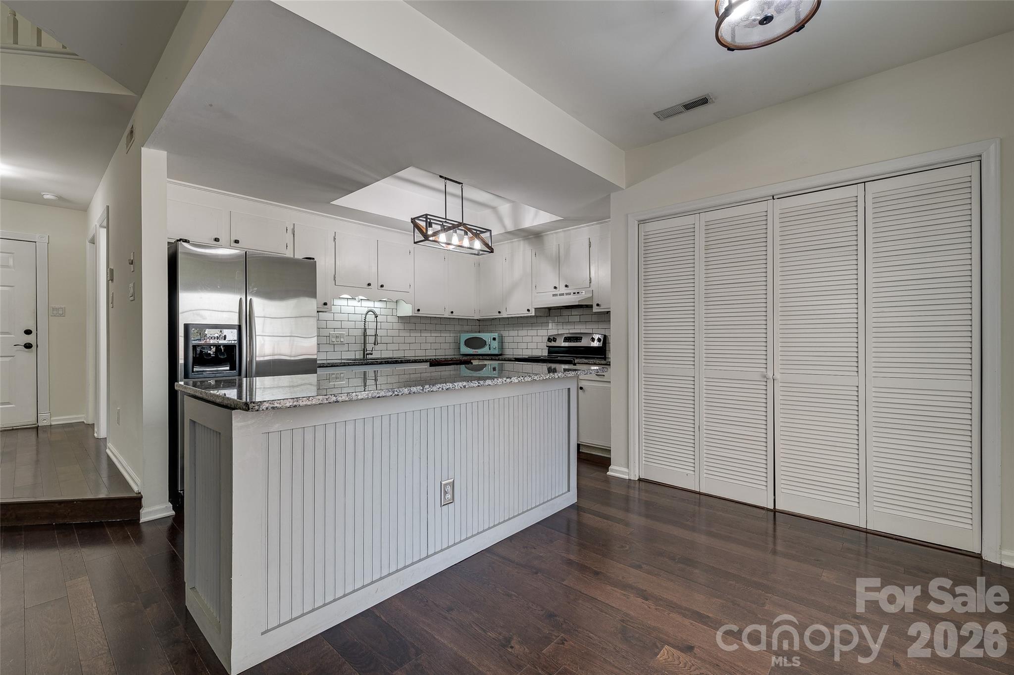 9235 N Vicksburg Park Court — Charlotte