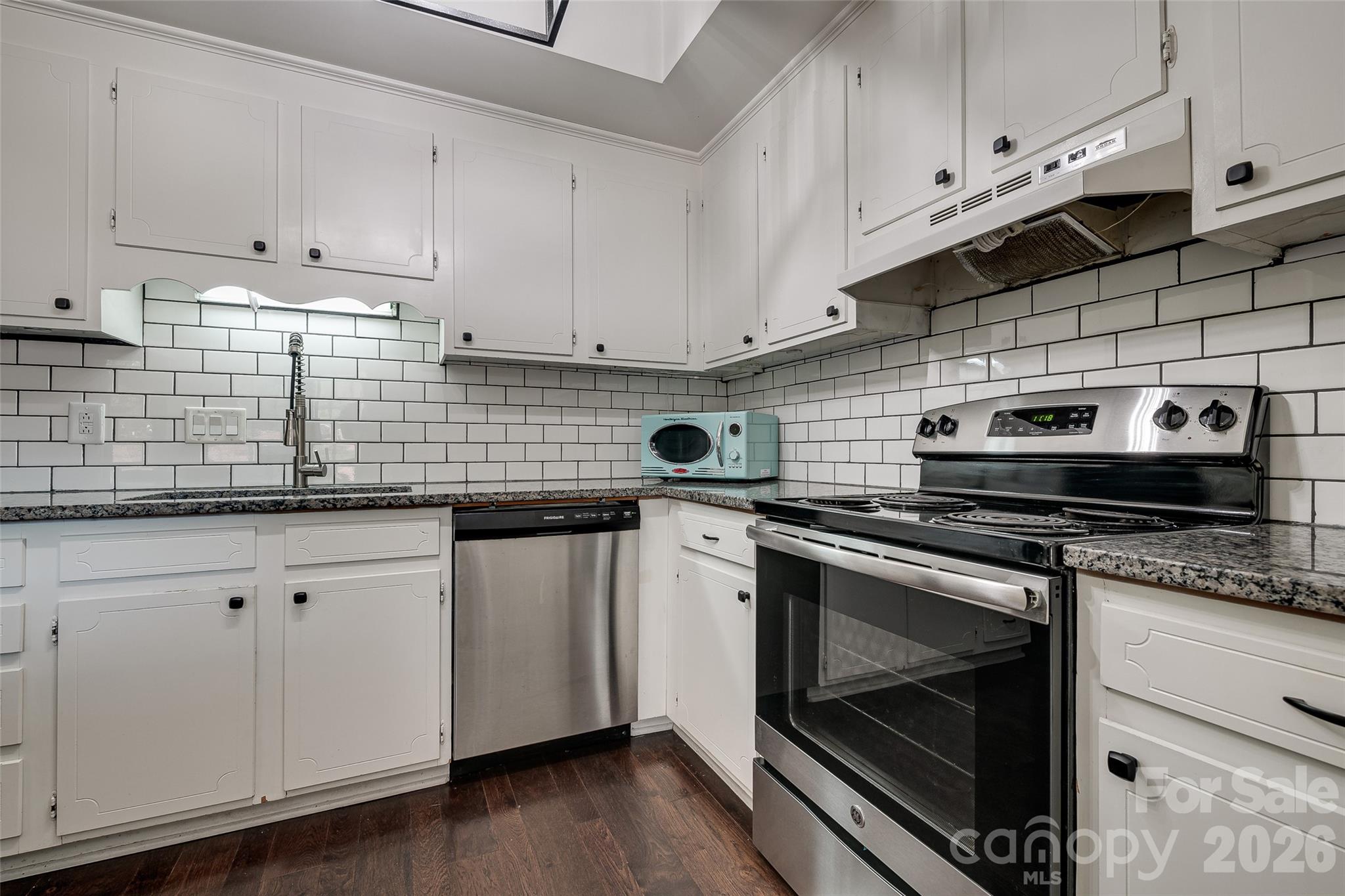 9235 N Vicksburg Park Court — Charlotte