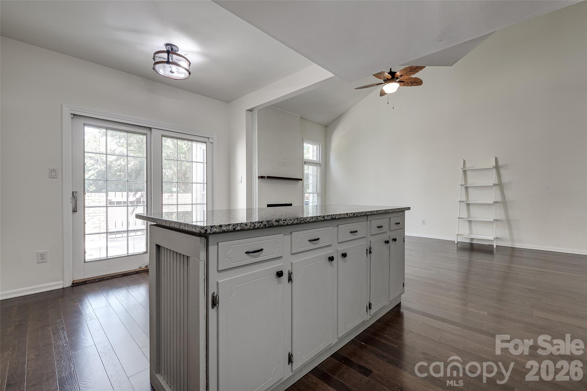 9235 N Vicksburg Park Court — Charlotte