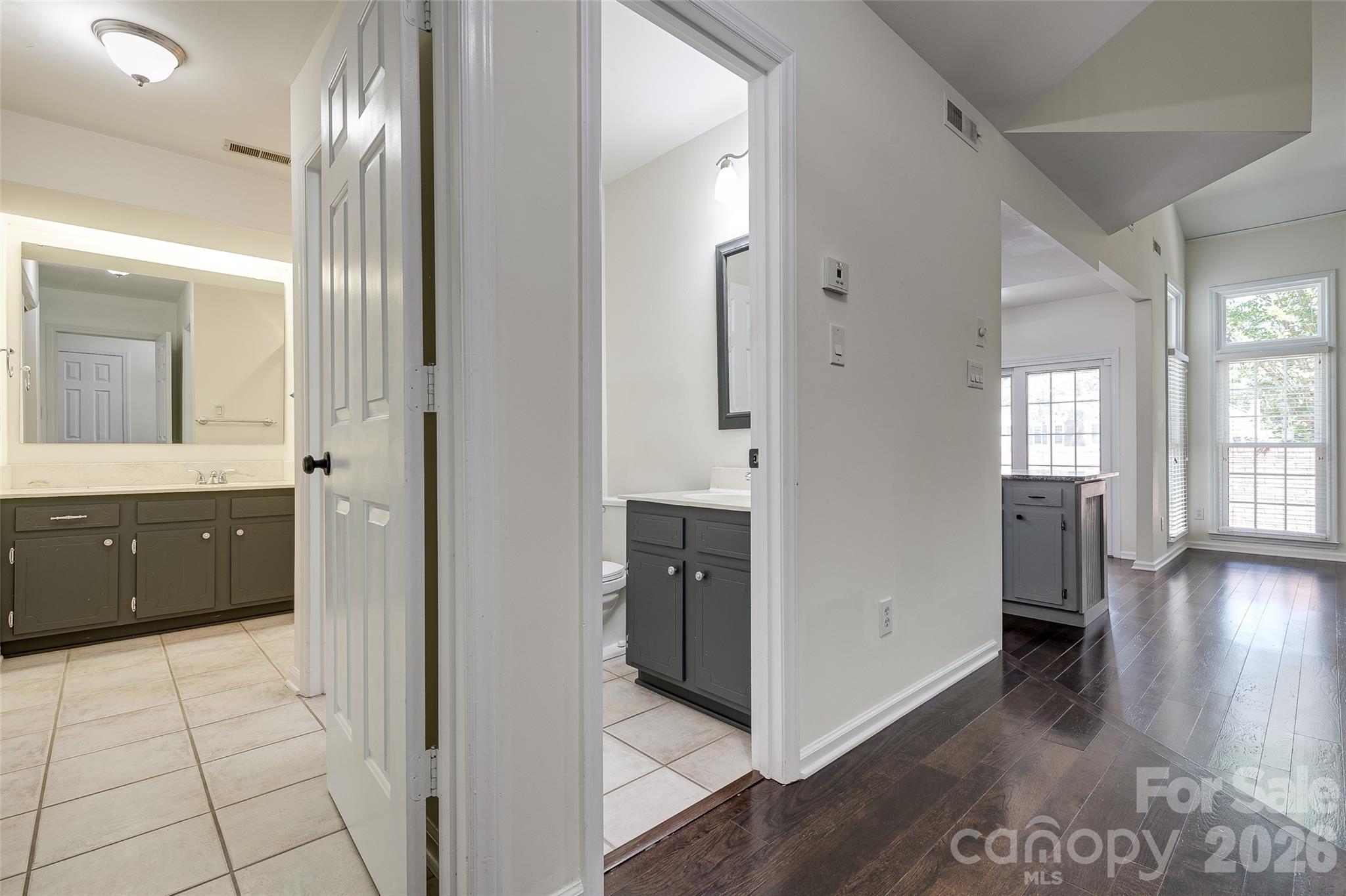 9235 N Vicksburg Park Court — Charlotte