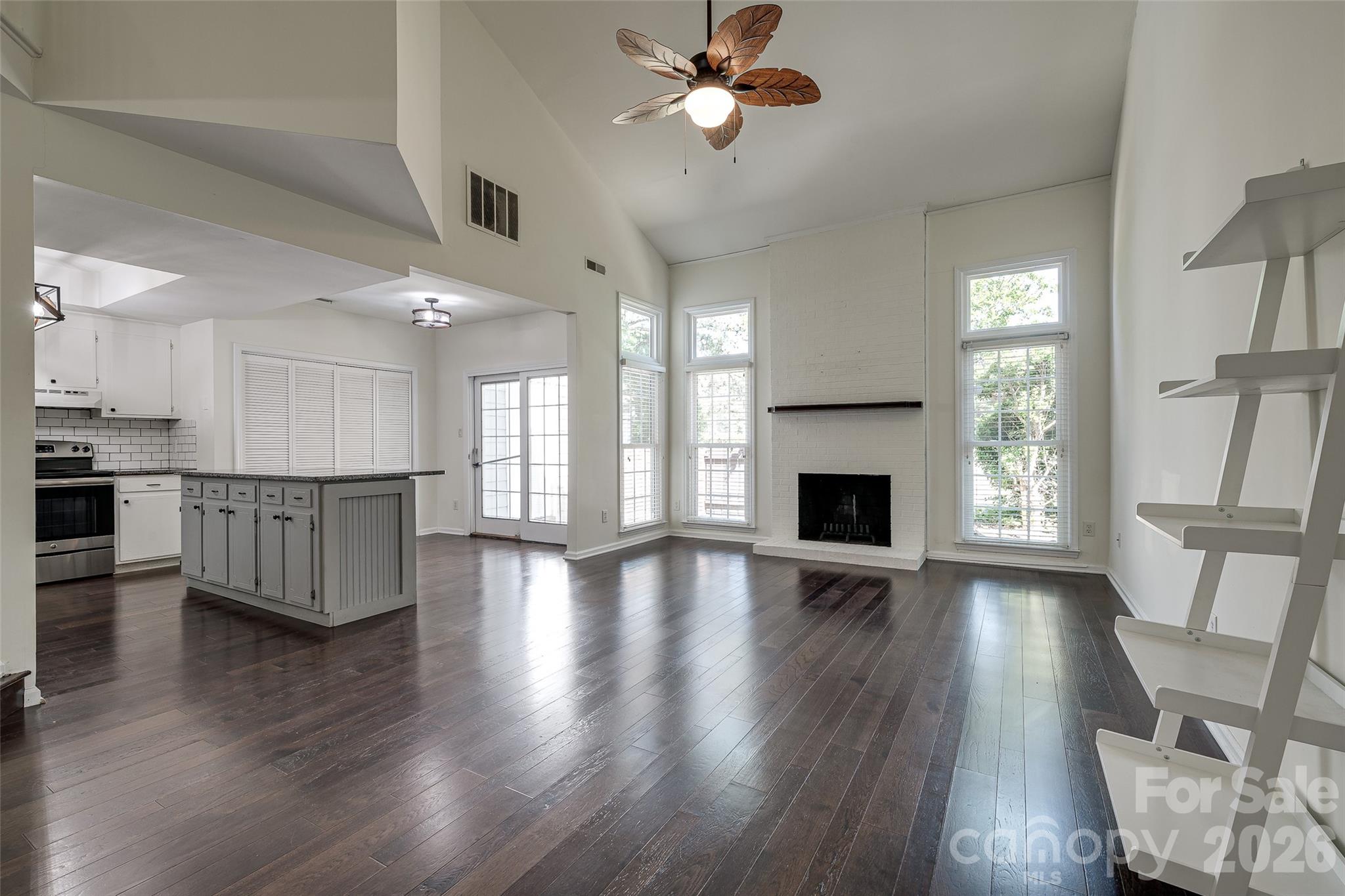 9235 N Vicksburg Park Court — Charlotte