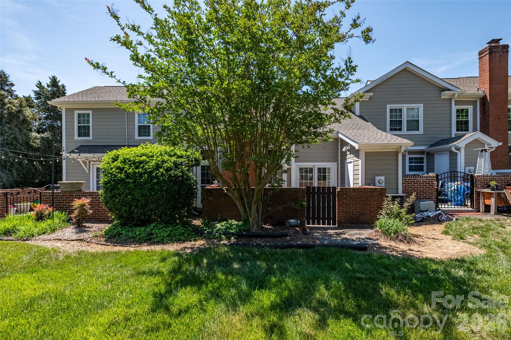 9235 N Vicksburg Park Court — Charlotte