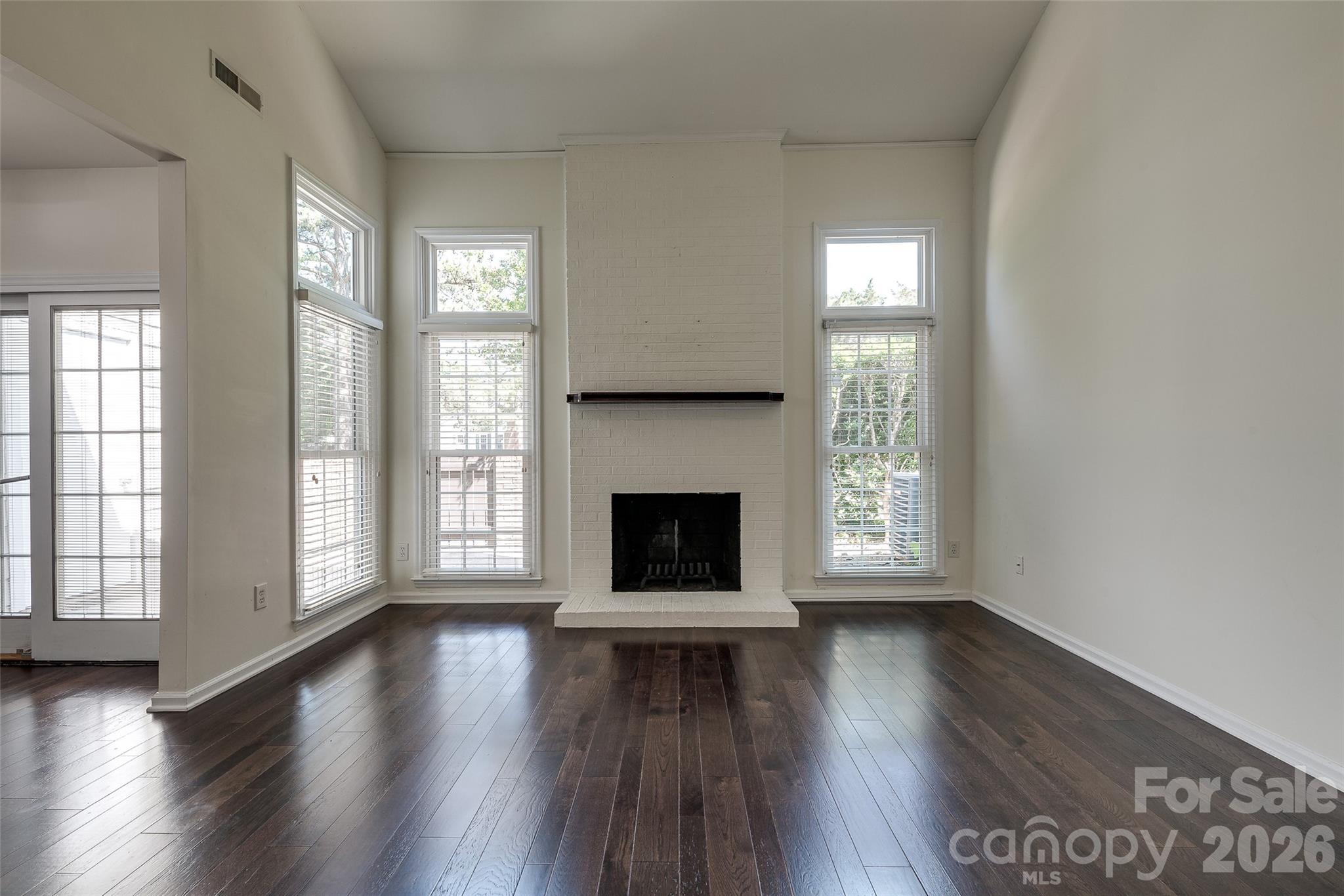 9235 N Vicksburg Park Court — Charlotte