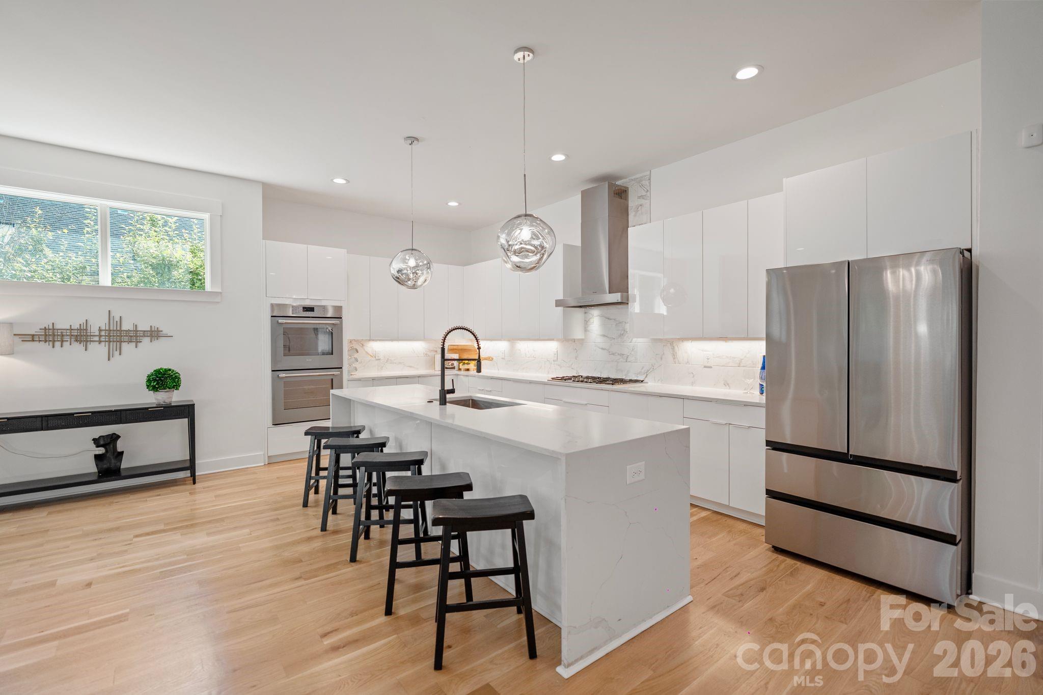 3008 Holt Street — Charlotte