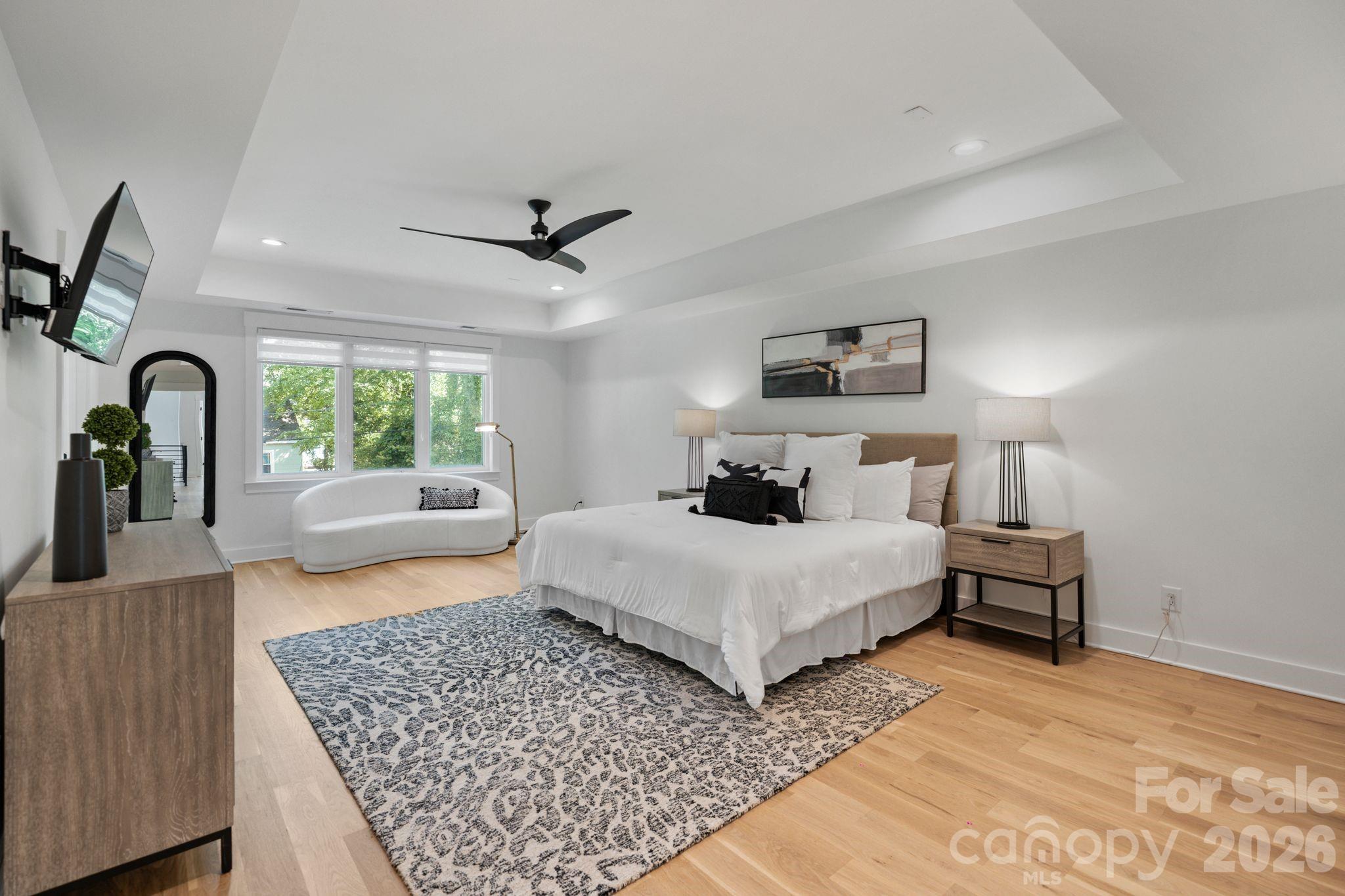 3008 Holt Street — Charlotte