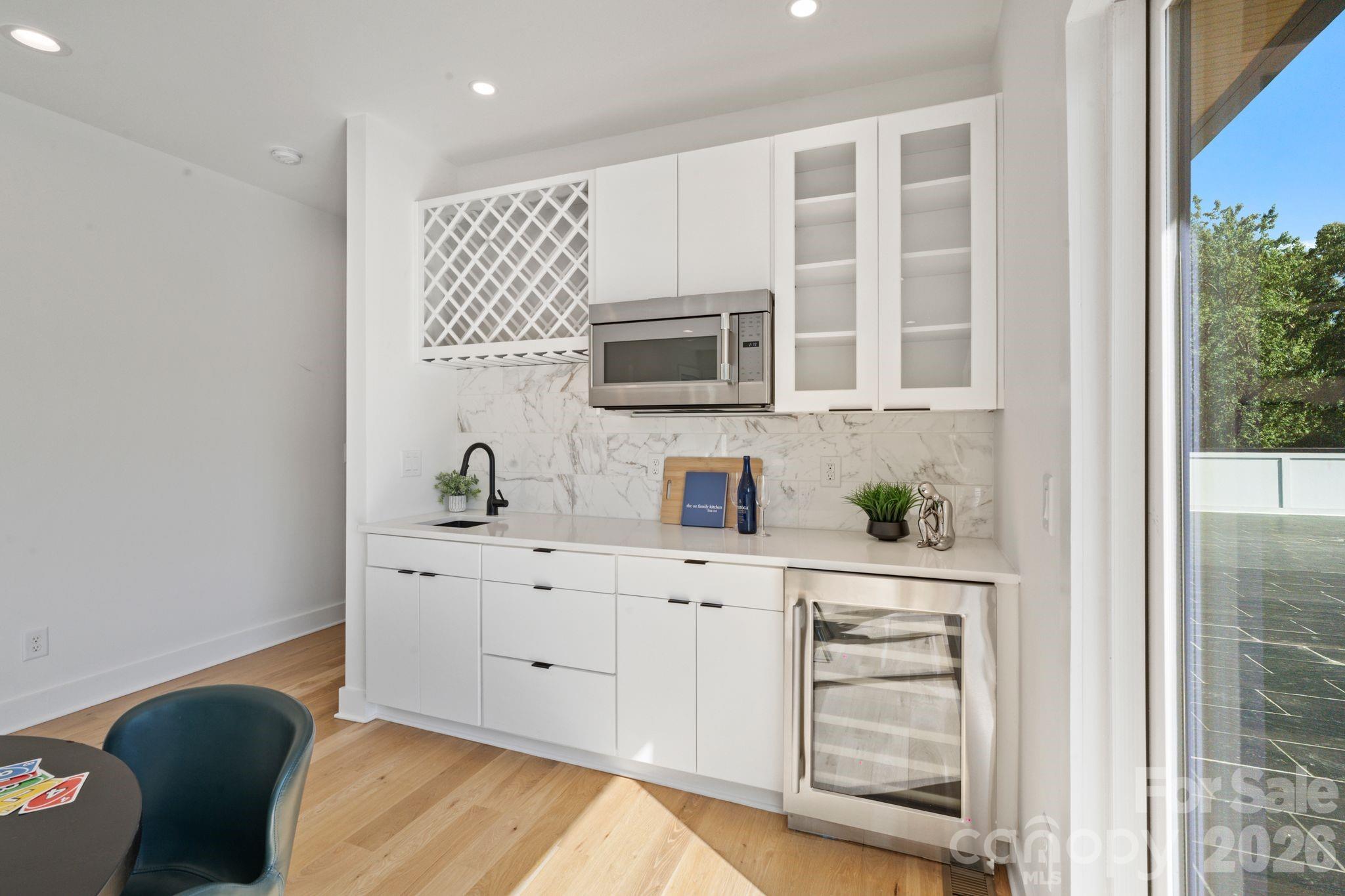 3008 Holt Street — Charlotte