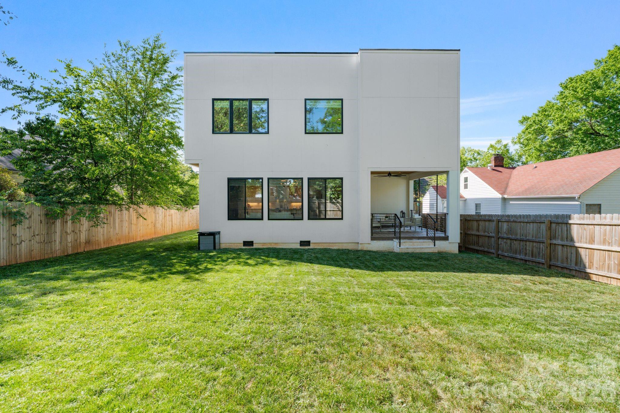 3008 Holt Street — Charlotte