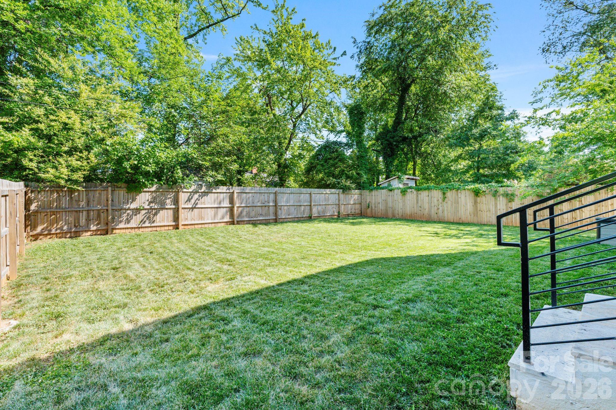 3008 Holt Street — Charlotte